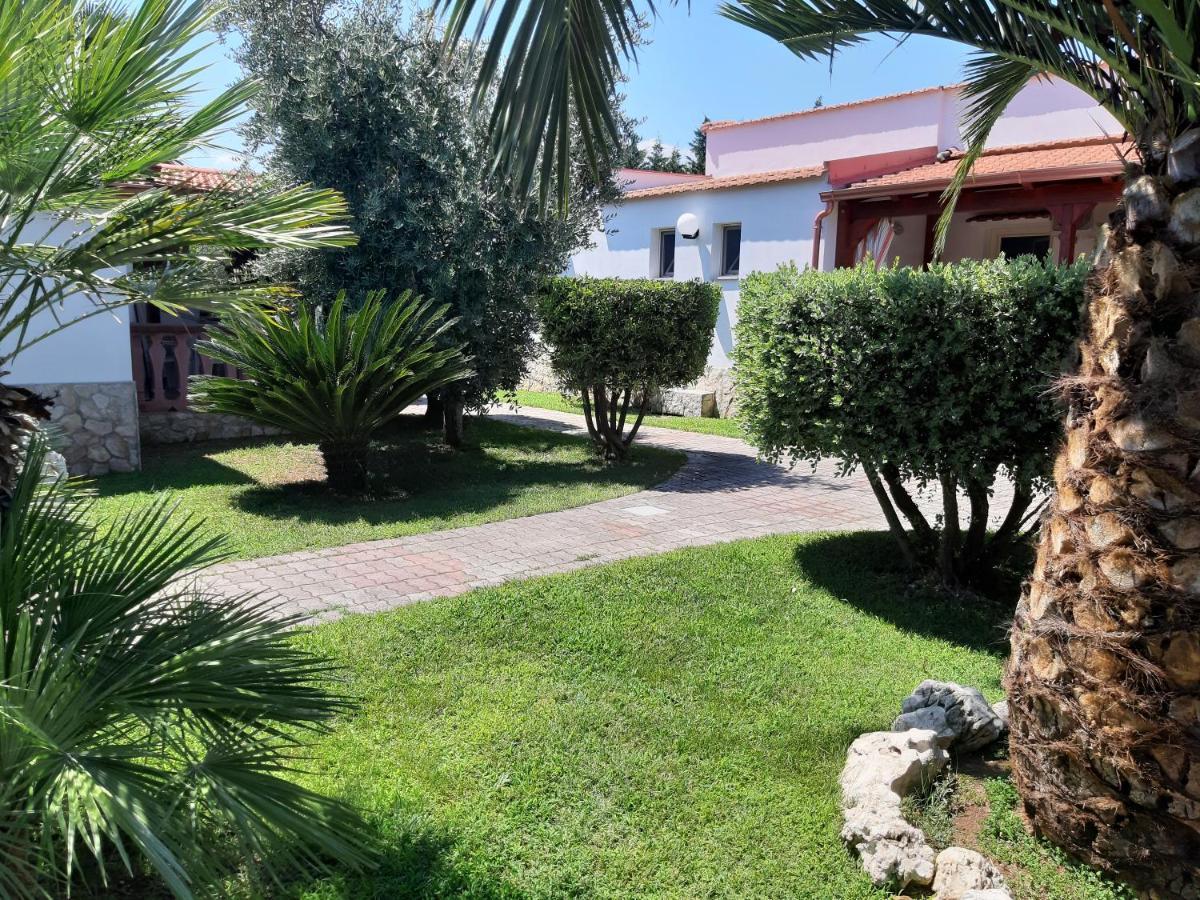 פסקיצ'י Villa La Piana מראה חיצוני תמונה